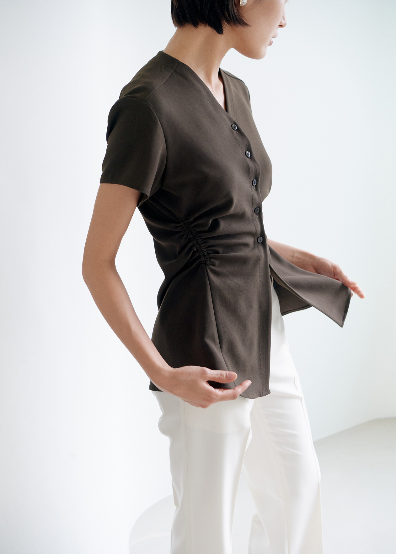 Shirring Short-sleeve blouse